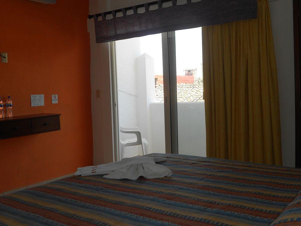 Hotel Mocali à Puerto Vallarta Extérieur photo