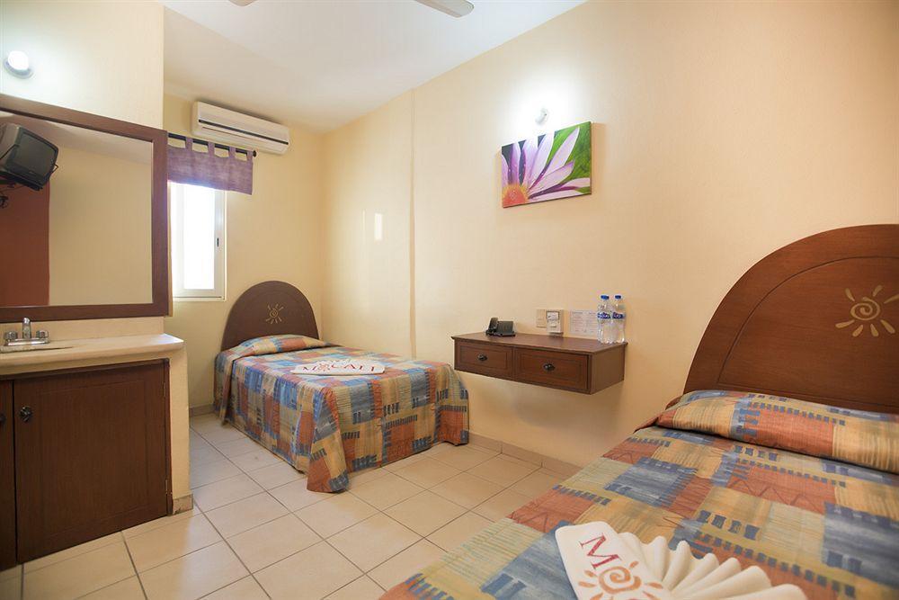 Hotel Mocali à Puerto Vallarta Extérieur photo