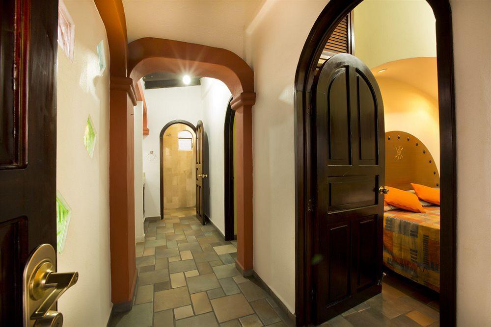 Hotel Mocali à Puerto Vallarta Extérieur photo